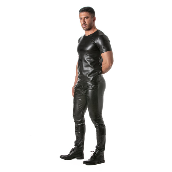 Kinky T-Shirt with kinky pants