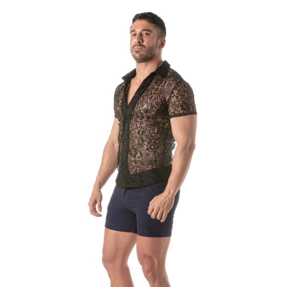 Men Wearing a Lace Short Sleeves Shirt Sideway